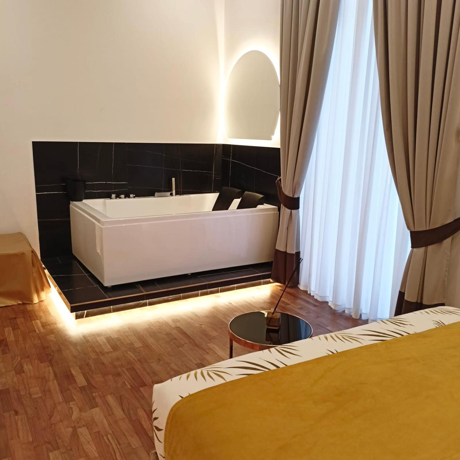 La Lepre Felice-Bovio Otel Napoli Dış mekan fotoğraf