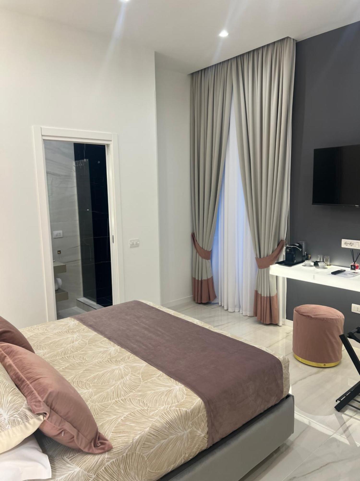 La Lepre Felice-Bovio Otel Napoli Dış mekan fotoğraf
